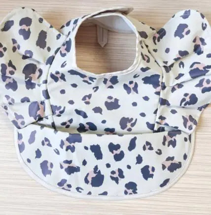 Baby Meal Pocket Waterproof Bib with Angel Wing Design